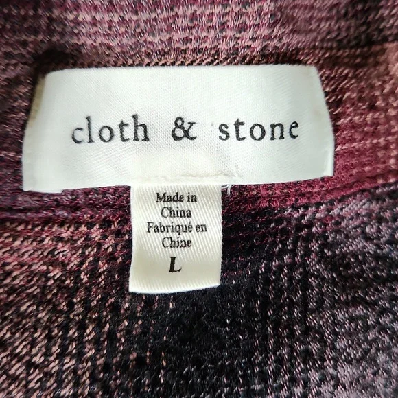 Cloth & Stone Women's Burgundy and Black Button Down Size Large - Picture 4 of 6